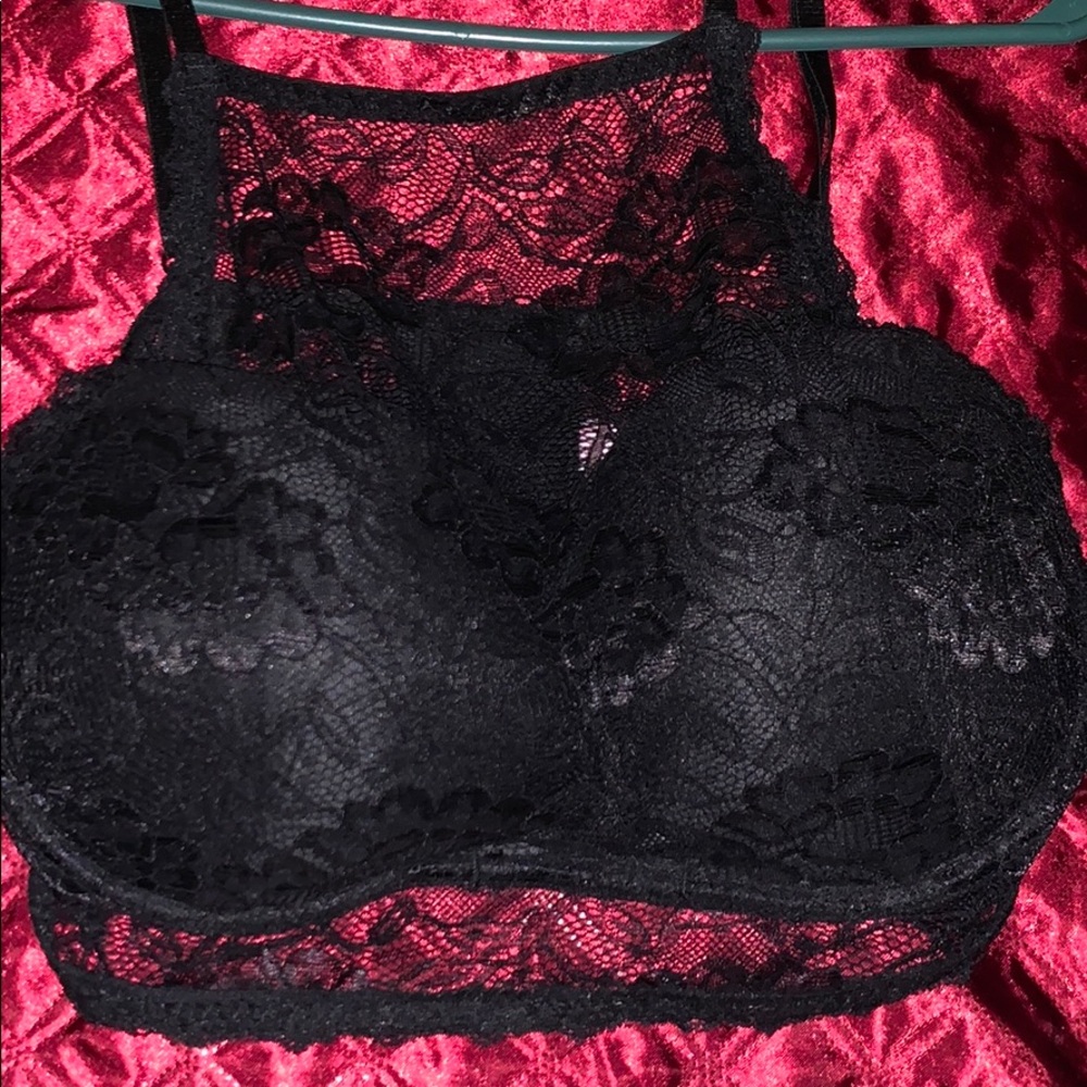 Halter bra